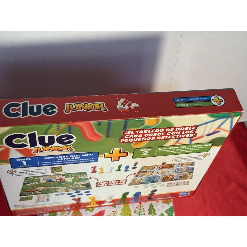 Clue Junior Game, 2-Sided Gameboard, 2 Games in 1, Clue Mystery Game for Younger